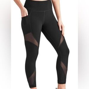 Women’s Compression Legging with Pockets - Size Small